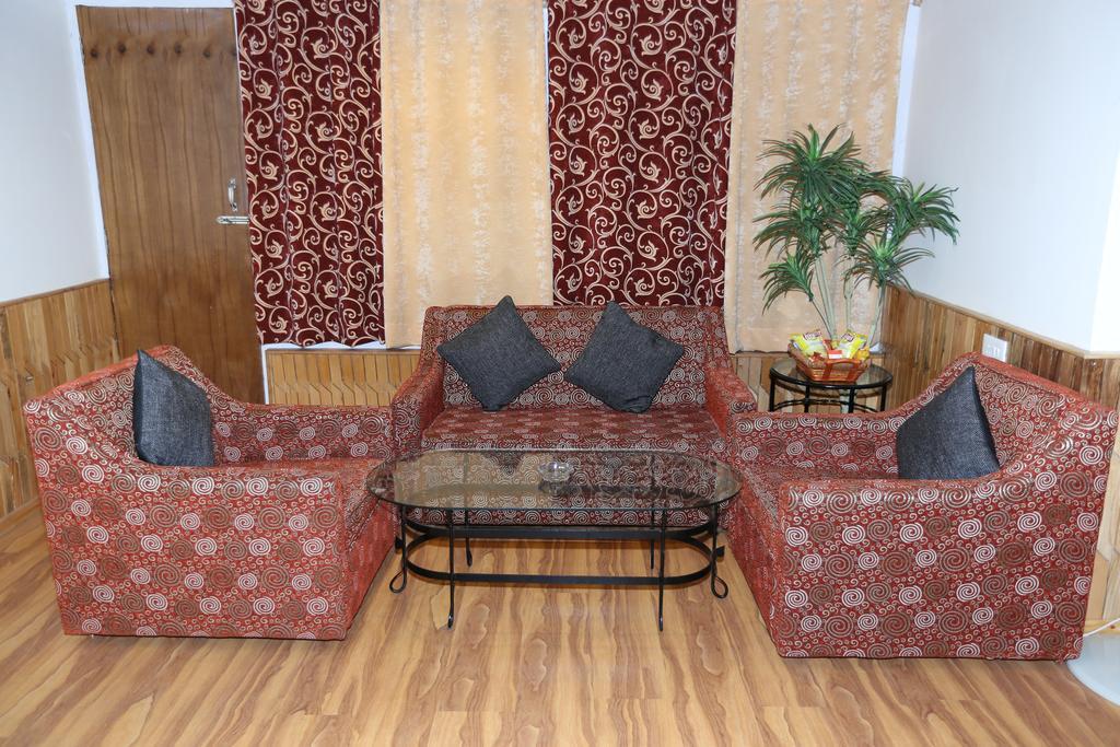 Hotel Natraj Manali Dharamshala Zimmer foto